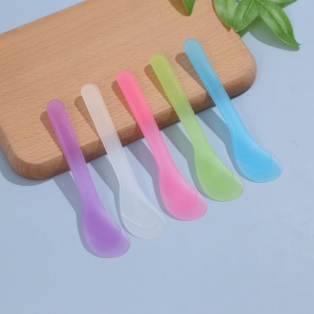 DIY Face Mask Mixing Spatulas